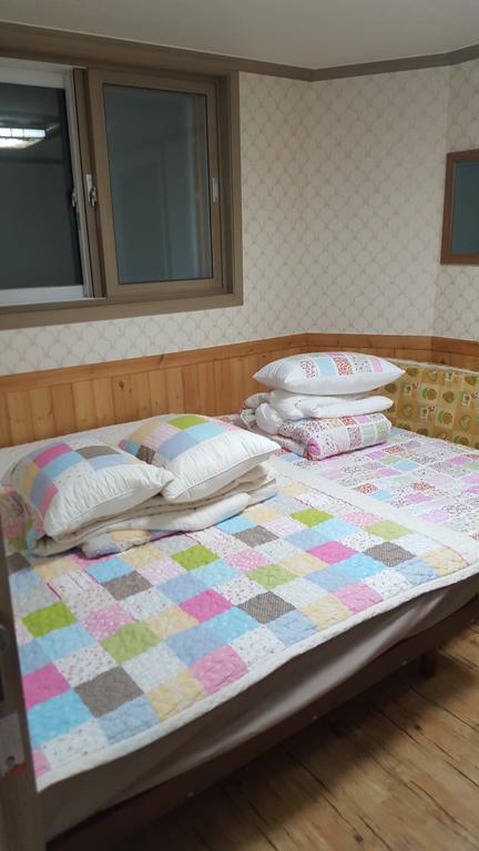 The 1St Andong Hostel Bagian luar foto